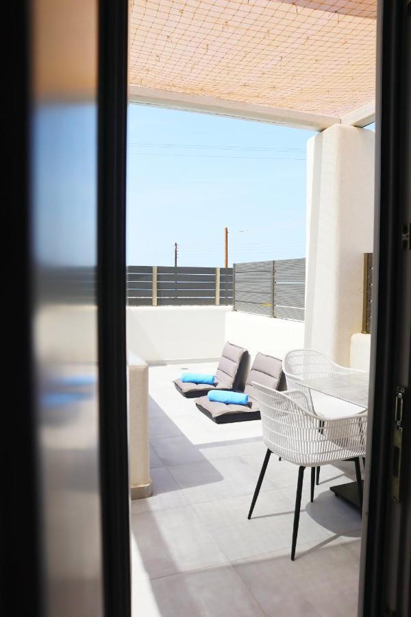 Serapias Suites Éxo Goniá エクステリア 写真